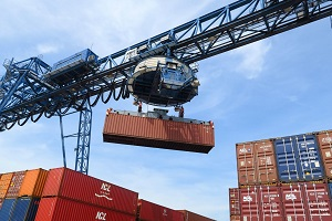 Exportações e importações diminuíram 7,7% e 16,0% em termos nominais