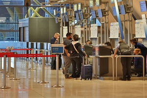 Redução de 82,1% do movimento de passageiros nos aeroportos nacionais