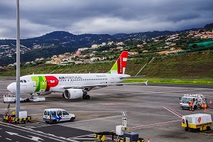 Negligible movement of passengers at national airports in June