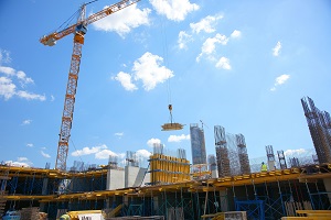 Licenciamento, obras concluídas e transações mantiveram crescimento, mas em desaceleração e os preços continuaram a subir