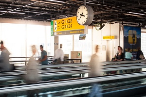 Movement of passengers at national airports continues to reach historical highs