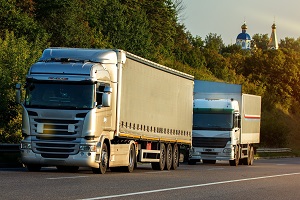 Exports and imports decreased by 8.2% and 13.0% in nominal terms
