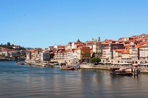 Porto registered the highest annual growth rate of median house prices among the most populated municipalities
